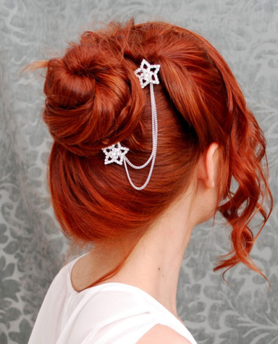 high chignon with a twist hair style