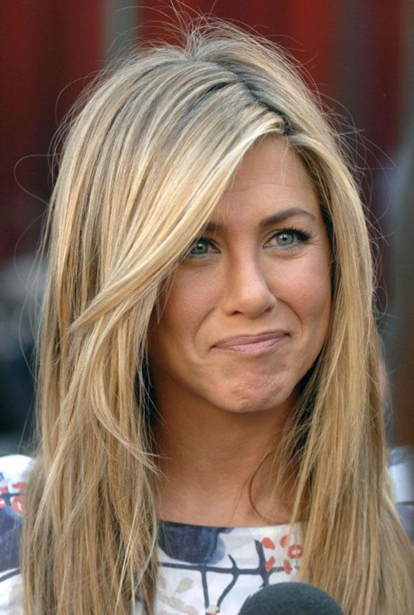 Jennifer Aniston's straight hair